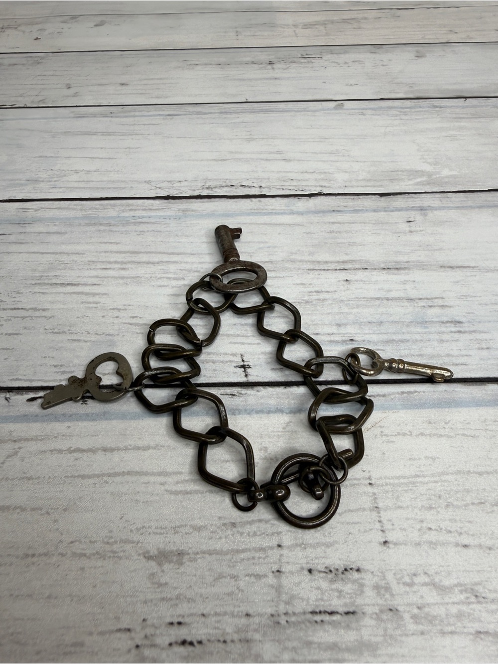 Unbranded Dark Bronze Link Charm Bracelet with Key Accents